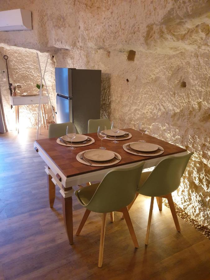 La Grotte Du Bonheur Apartman Cangey Kültér fotó